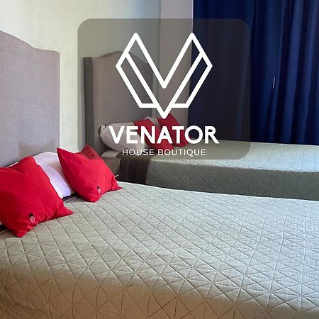 4 Venator House Boutique Aparthotel León Exteriör bild